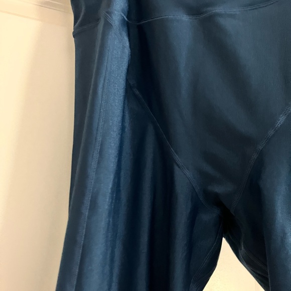 Good American The Fab Rib Leggings - Picture 6 of 10